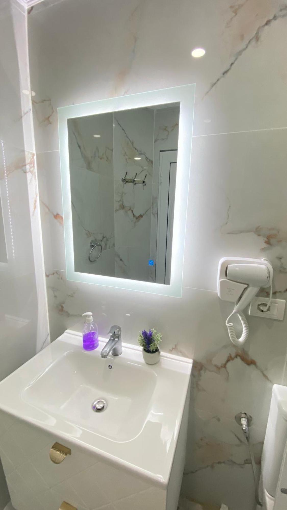 Guest House Luli Strumi Берат Екстериор снимка
